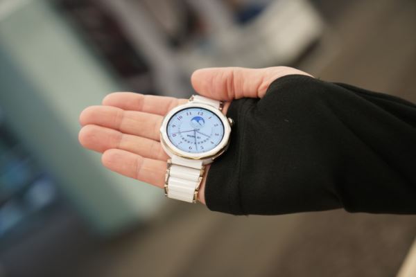 Huawei Watch GT5 и 5 Pro уже в России, MatePad Pro и 12X в предзаказе