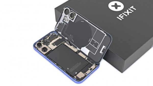 iFixit оценили ремонтопригодность iPhone 16 и объяснили чудо-клей