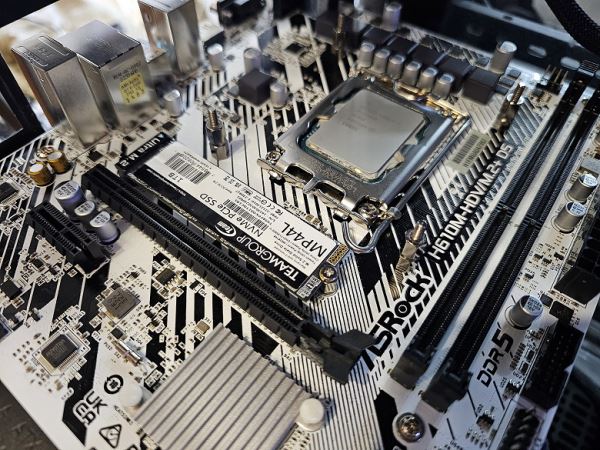 Обзор материнской платы ASRock H610M-HDV/M.2+ D5 на чипсете Intel H610