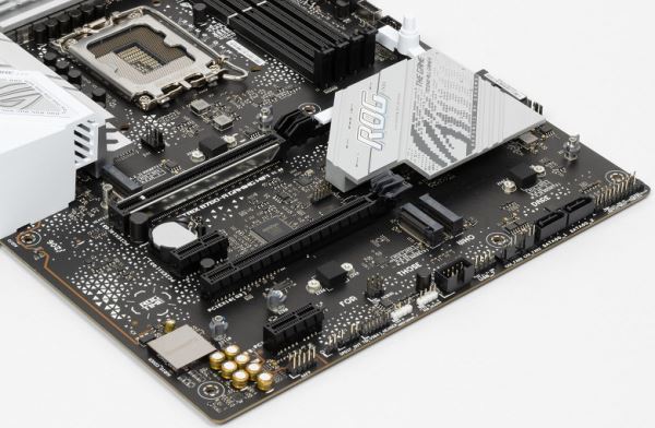 Обзор материнской платы Asus ROG Strix B760-A Gaming WiFi на чипсете Intel B760