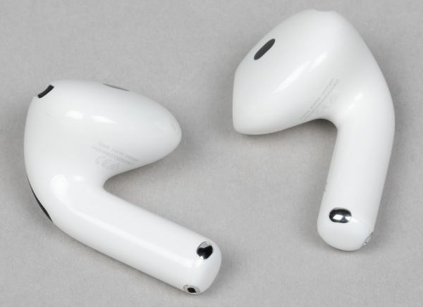 Обзор TWS-гарнитуры Apple AirPods 4 с системой активного шумоподавления