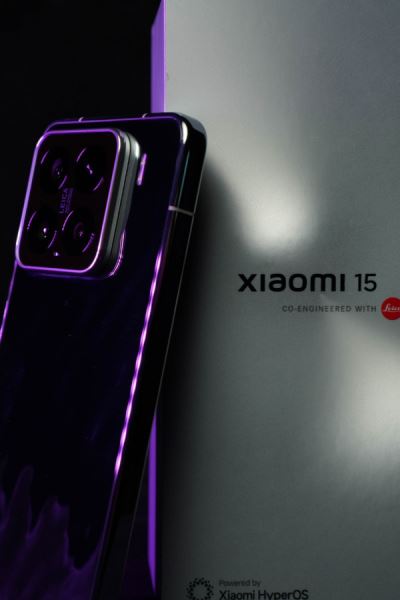 Xiaomi 15 и 15 Pro во всей красе на подборке студийных фото