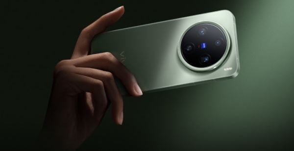 Анонс Vivo X200 Pro mini &ndash; компактный герой нашего времени