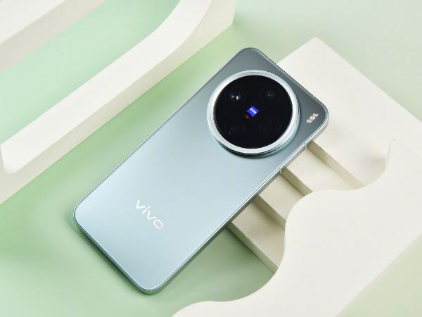 Vivo X200, X200 Pro и Pro mini во всей красе на подборке студийных фот