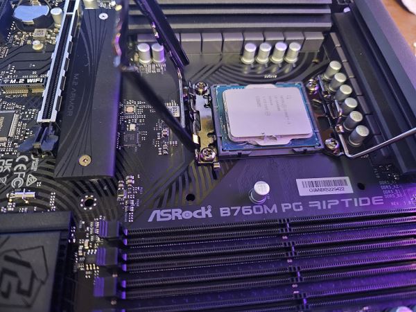 Обзор материнской платы ASRock B760M PG Riptide на чипсете Intel B760